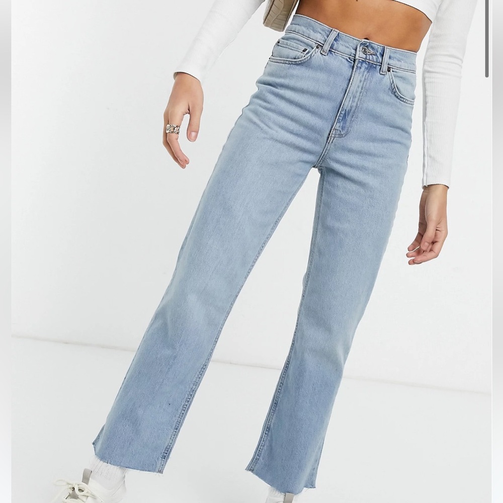 ASOS DESIGN high rise stretch 'effortless'  kick flare jeans in lightwash size27